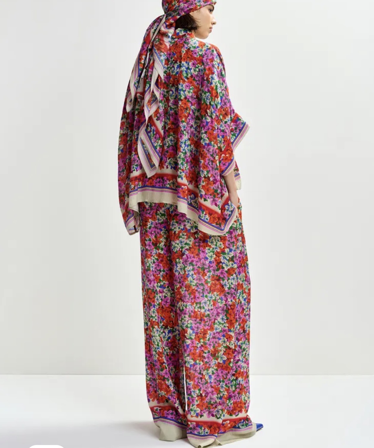 Bluse da abbinare ai suoi pantaloni Essentiel ESSENTIEL Abbigliamento e accessori > Abbigliamento - dettaglio 2