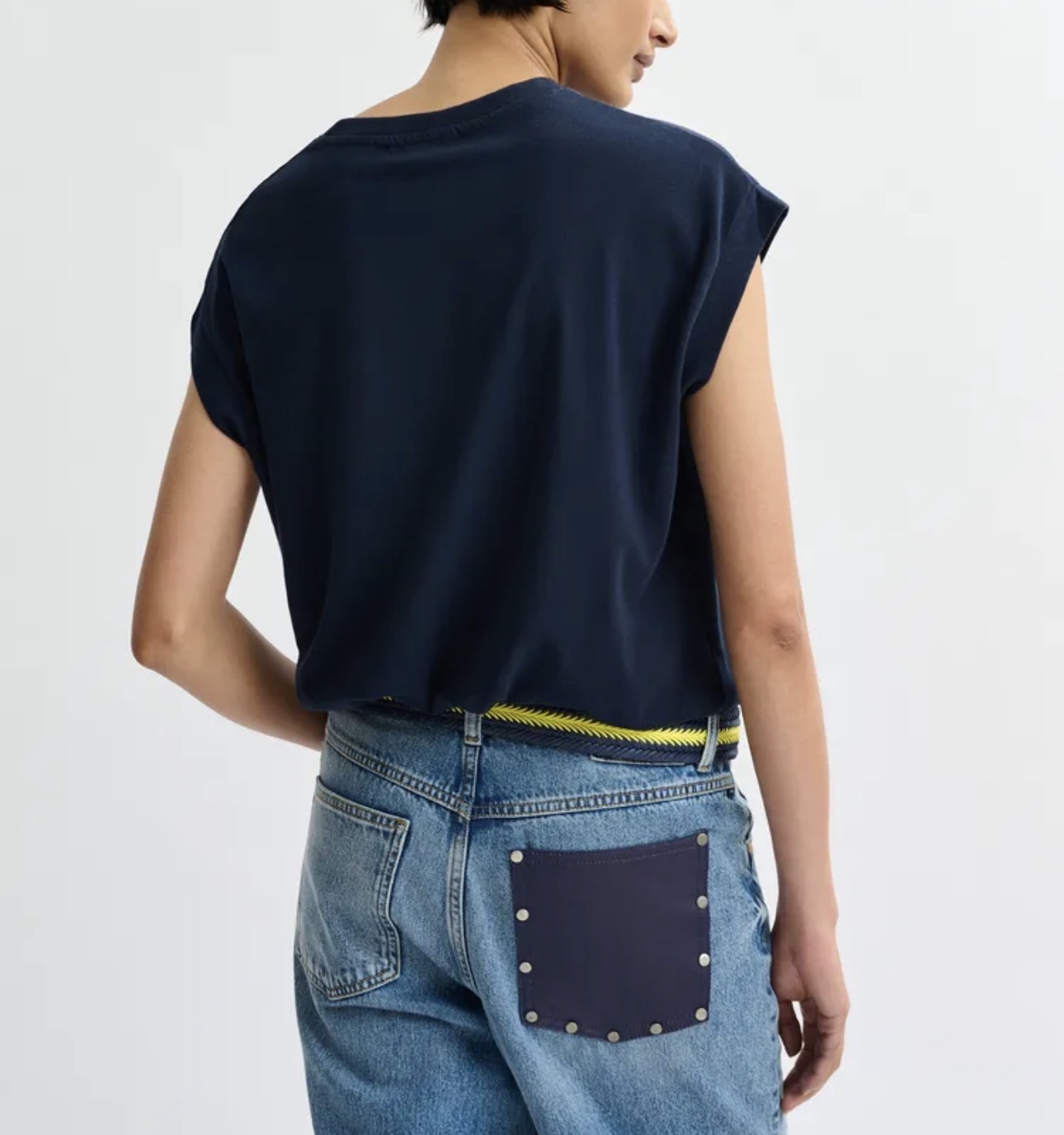 T-shirt applicazione corallini Essentiel ESSENTIEL Abbigliamento e accessori > Abbigliamento - dettaglio 5